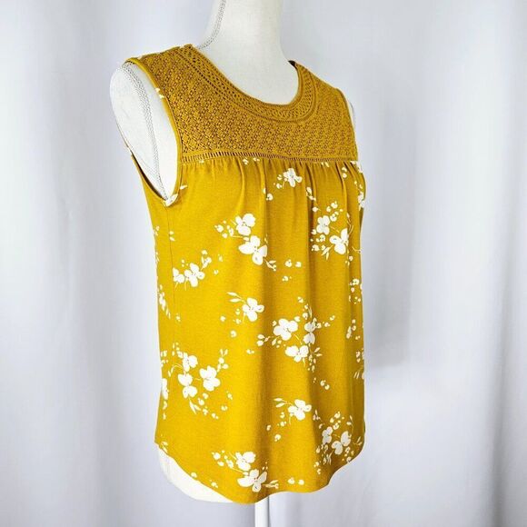 Daniel Rainn Women's Yellow Crochet Yoke Sleeveless Floral Top Size XSP NWT - Picture 6 of 15